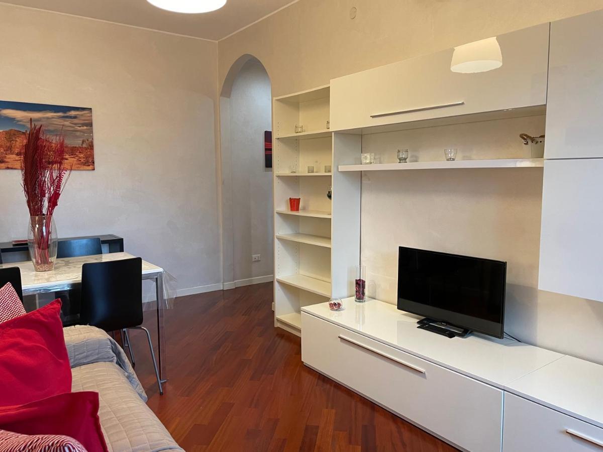 Adriano Metro & Comfort Suites - Affitti Brevi Italia Milán Exteriér fotografie