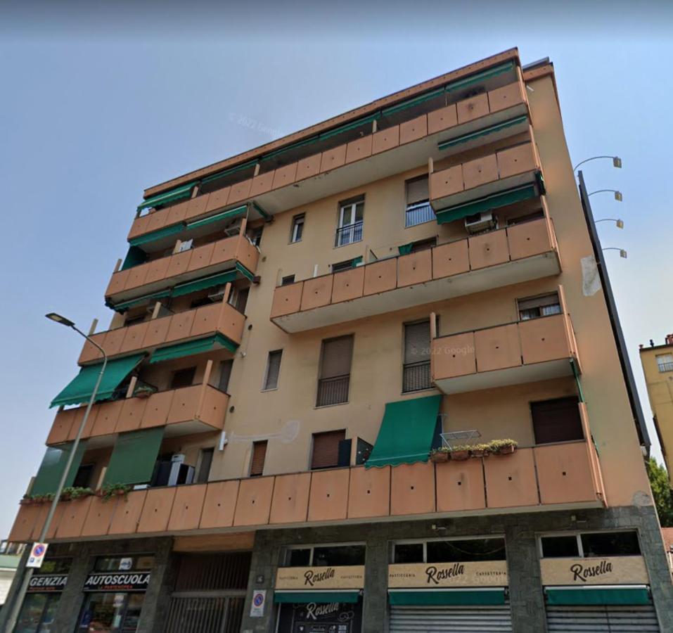 Adriano Metro & Comfort Suites - Affitti Brevi Italia Milán Exteriér fotografie